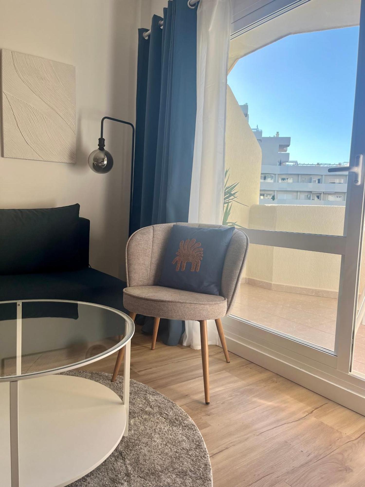 Apartamento Benalbeach Zafiro By C&n Benalmádena